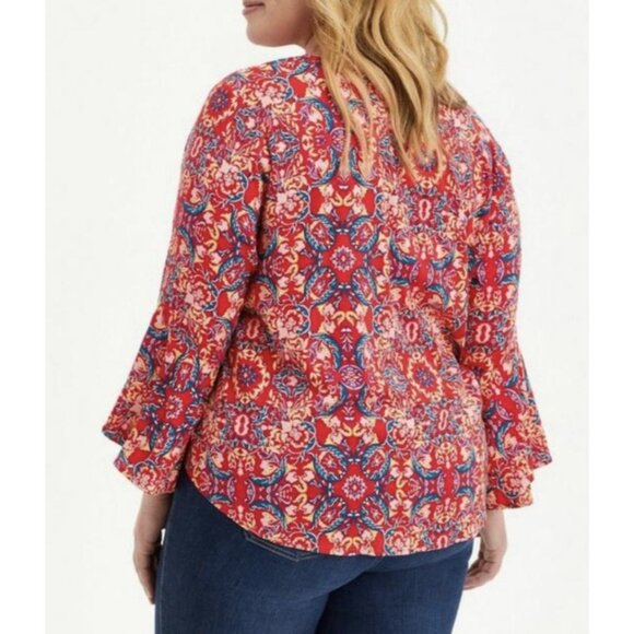 Torrid 0 Women’s Top Red Paisley Size Large Tie Front Bell Sleeve V-Neck NWT - Picture 2 of 13